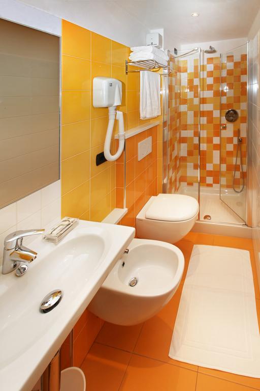 Hotel Biancaneve Oulx Zimmer foto
