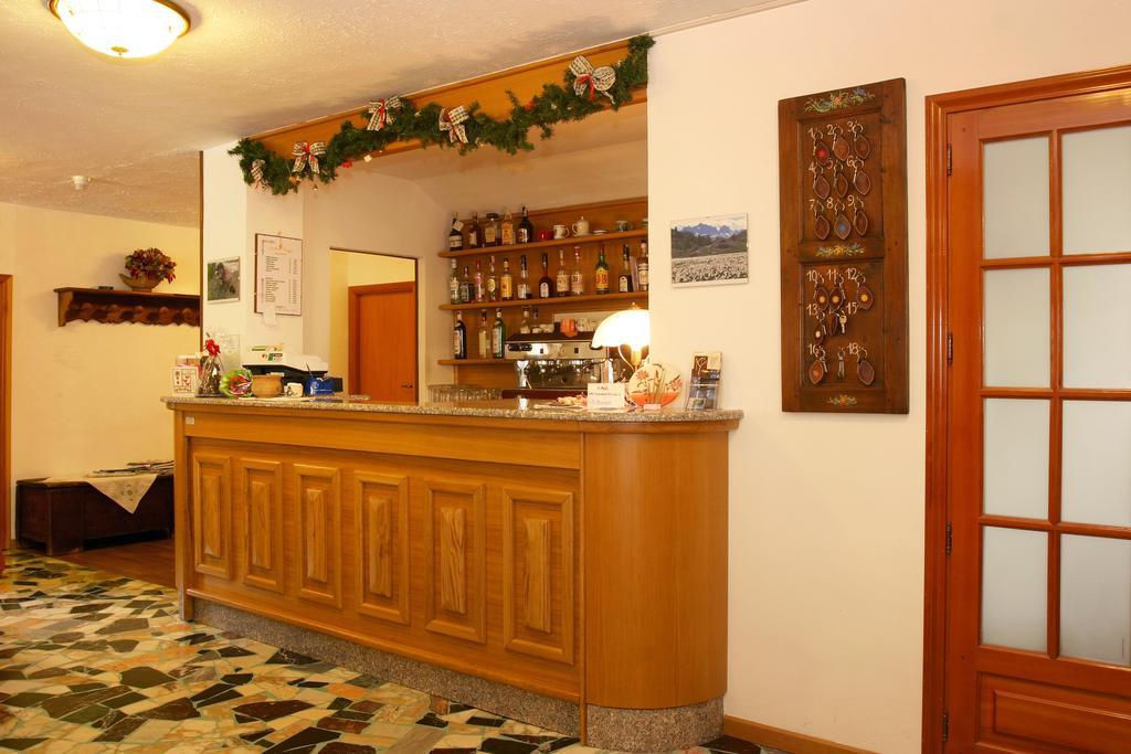 Hotel Biancaneve Oulx Exterior foto